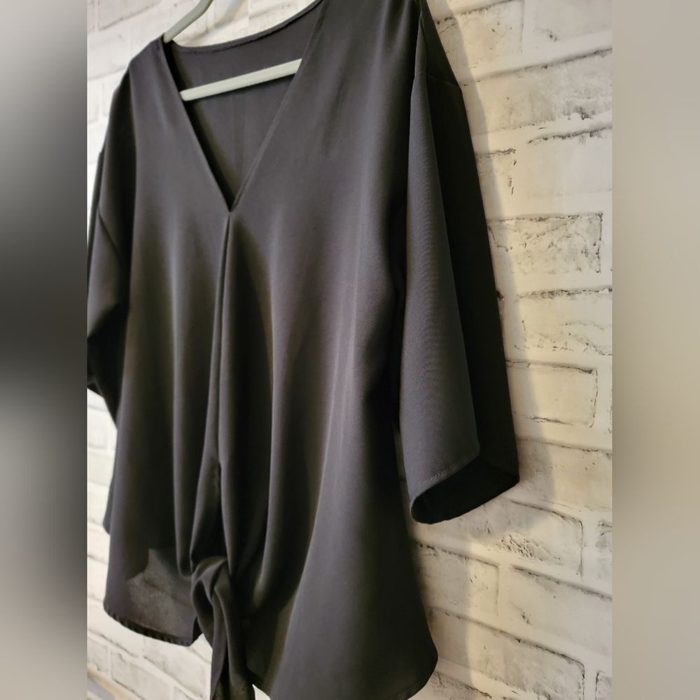 Women's black wing sleeved tie blouse size L, New! - Picture 2 of 7